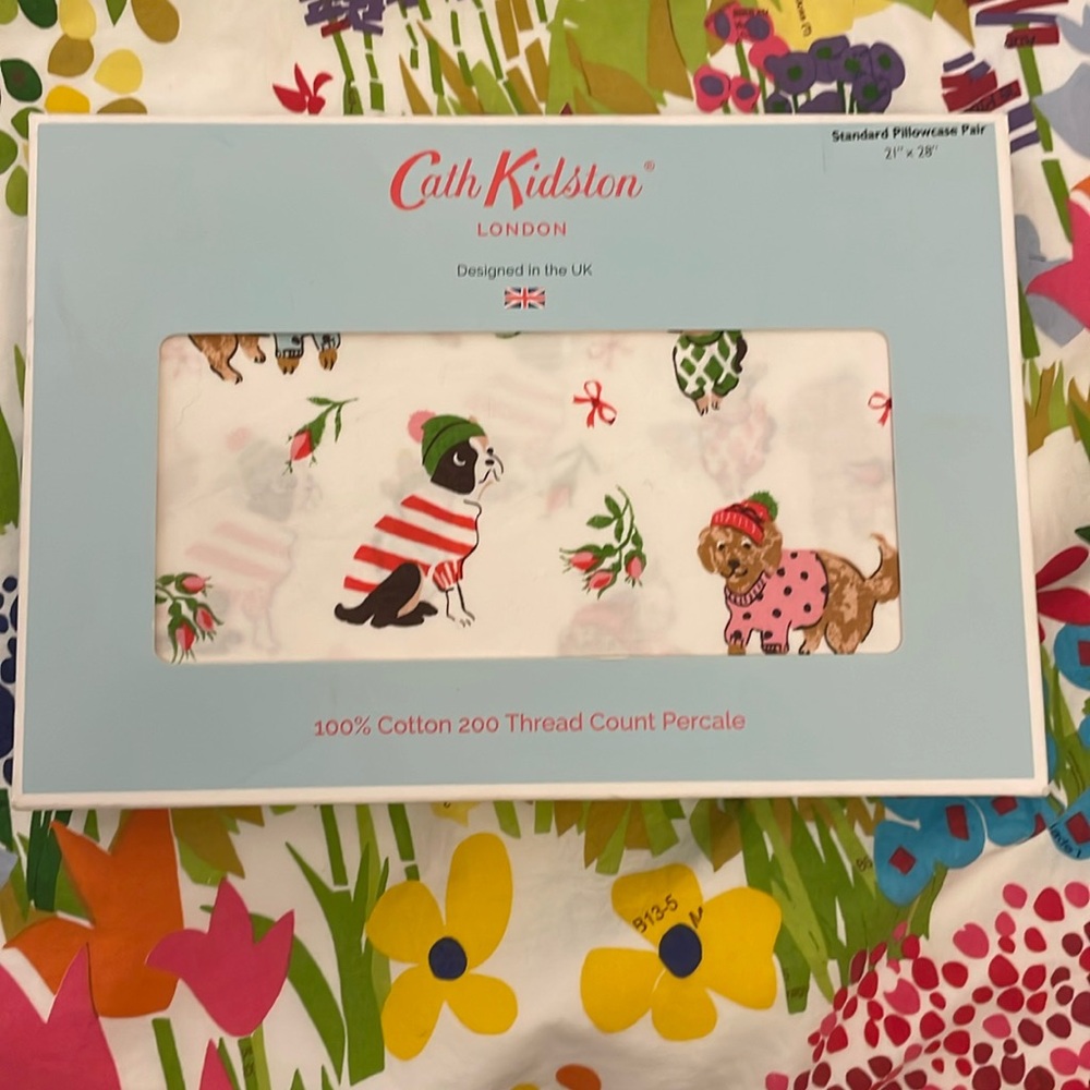 Cath Kidston London Puppy Love Standard Pillowcase Pair - NIB dogs, bows, hats